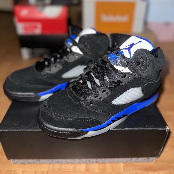 AIR JORDAN 5 RETRO 
BLACK/RACER BLUE - Picture 1 of 4
